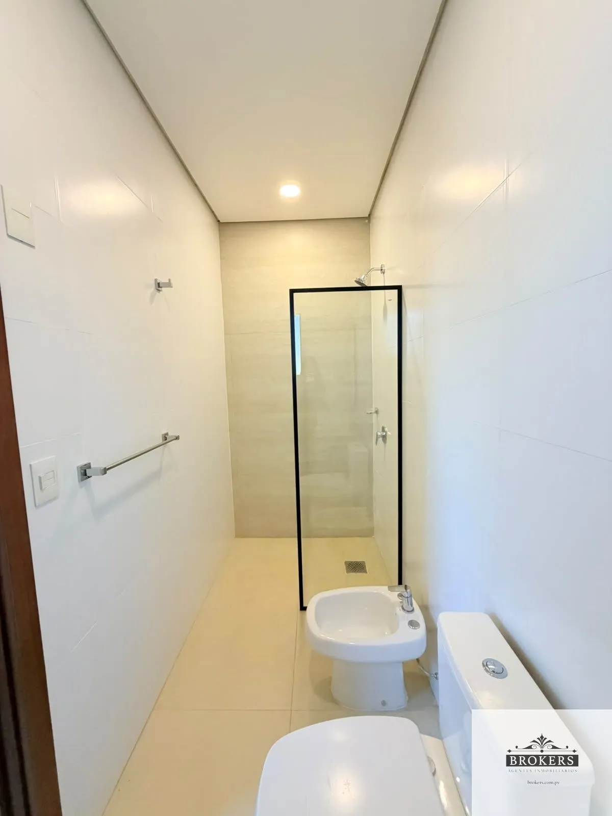 Casa de 3 dormitorios en Venta en Loma Merlo, Luque