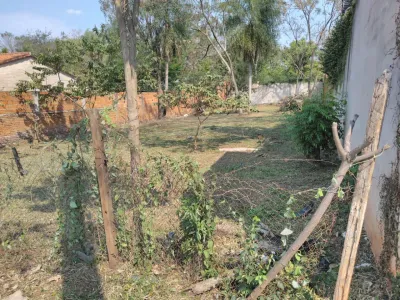 492m² Land for Sale in Loma Merlo, Luque