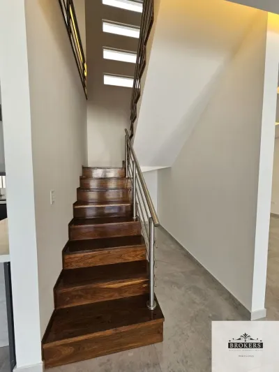 Casa de 5 dormitorios en Venta en Mburucuyá, Asunción