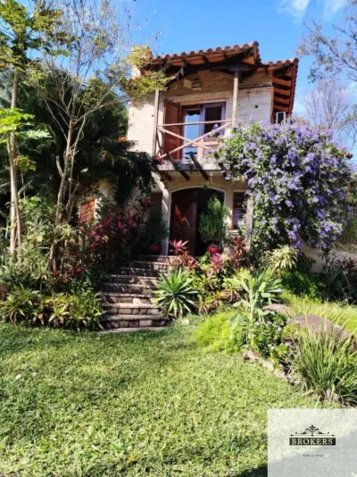 Casa de 4 dormitorios en Alquiler en San Bernardino