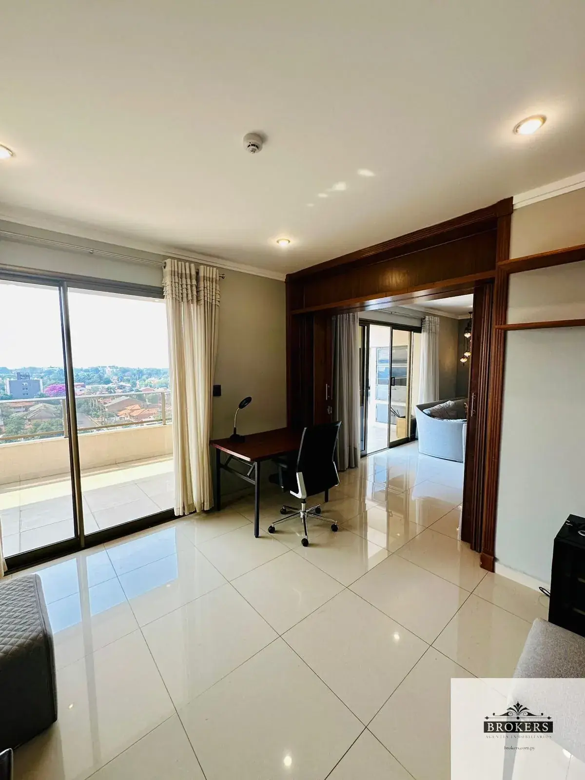 Apartamento de 2 quartos à venda em Carmelitas, Assunção - Image 15
