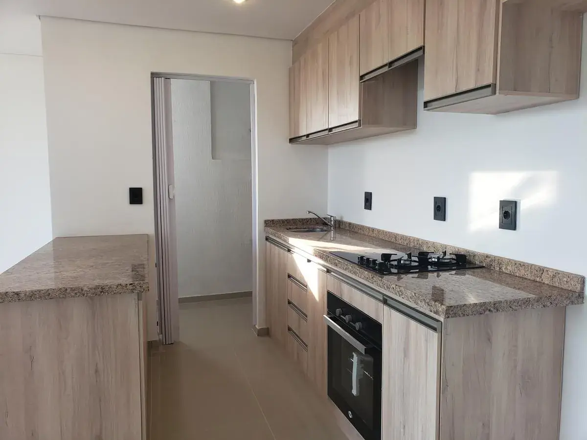 Apartamento de 2 quartos à venda em Carmelitas, Assunção - Image 5