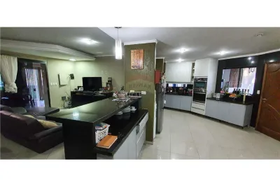 Casa de 3 dormitorios en Venta en Santa Ana, Lambaré