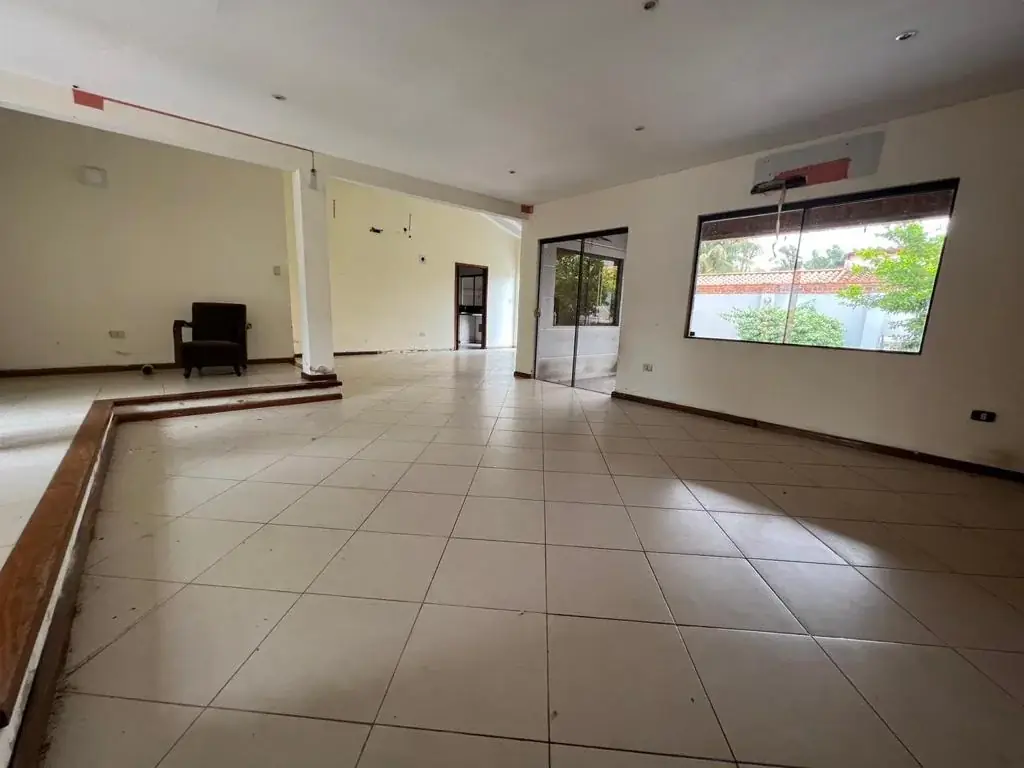 OFERTA casa en LOS LAURELES  Precio de Oferta: $ 210.000 270m2 - Image 3