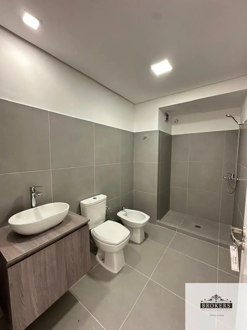 Departamento de 1 dormitorio en Venta en Ycuá Satí, Asunción - Image 7