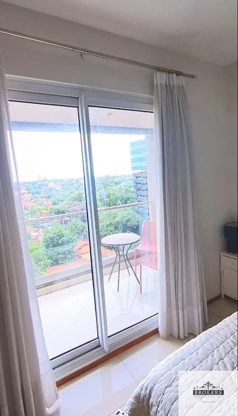 Departamento de 2 dormitorios en Alquiler en Ycuá Satí, Asunción - Image 7