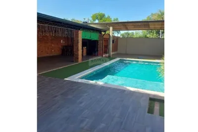 Terreno de 360m² en Venta en Capiatá