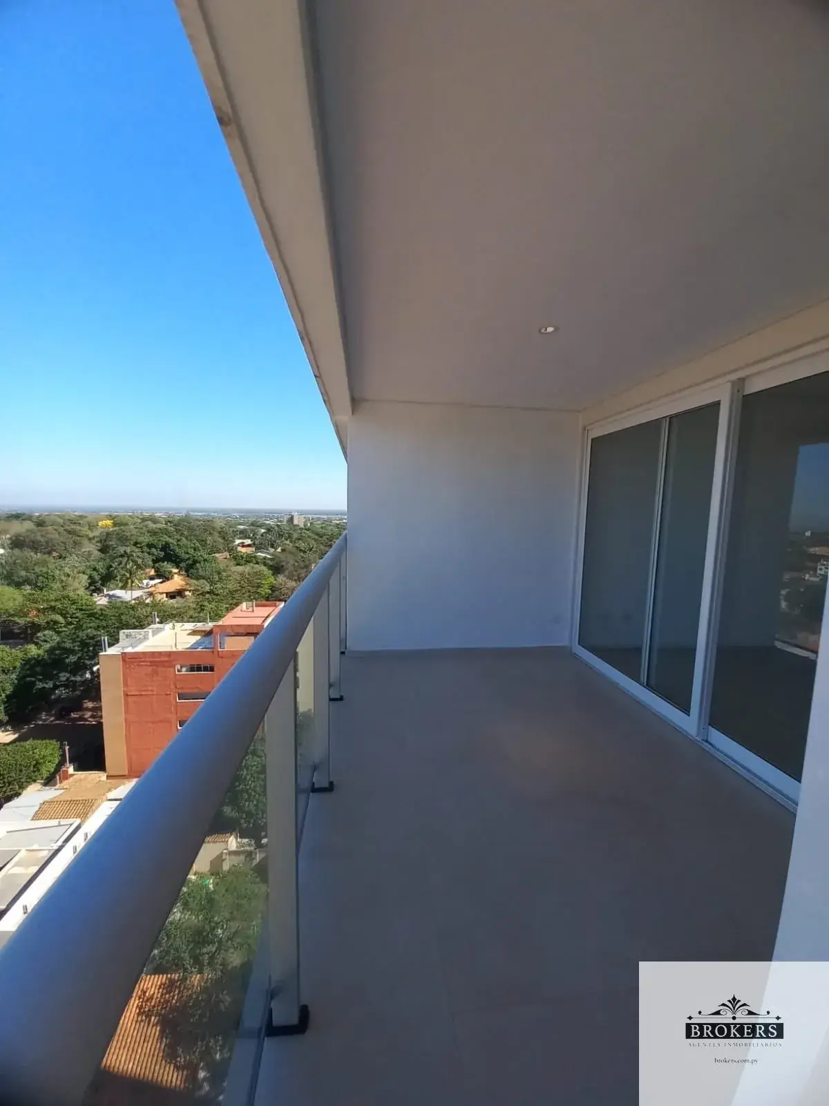 2-Bedroom Apartment for Sale in Carmelitas, Asunción - Image 3