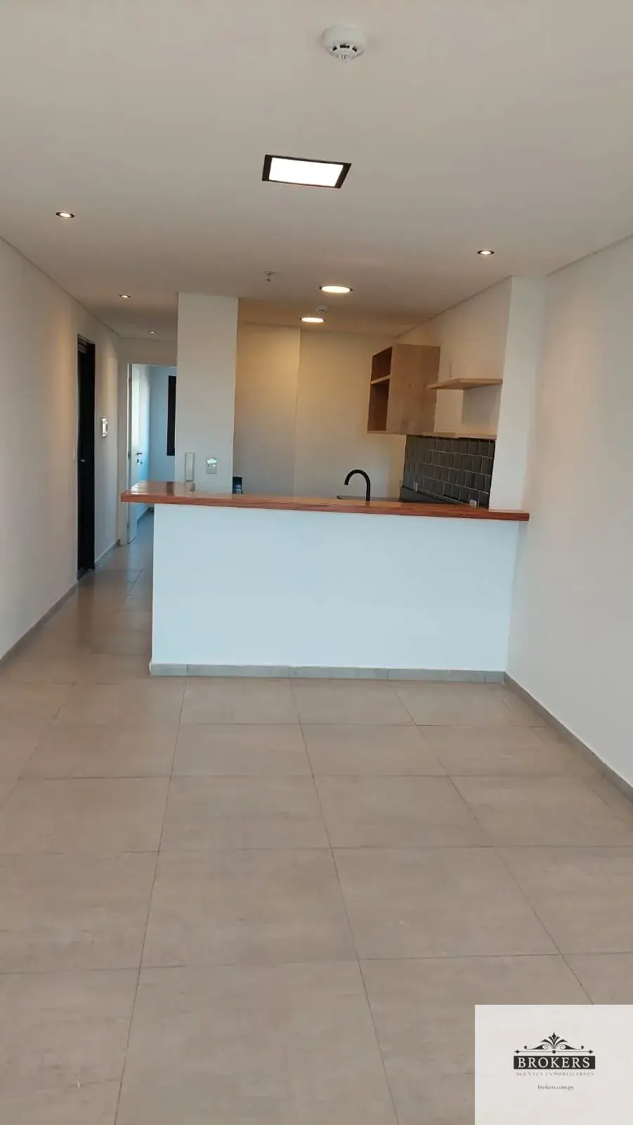 Apartamento de 1 dormitório à Venda em Recoleta, Assunção - Image 2