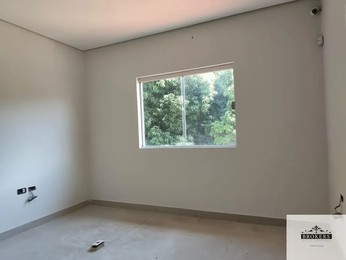 Casa de 8 dormitorios en Venta en Recoleta, Asunción - Image 17