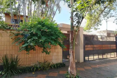 Casa de 4 dormitórios à Venda em Estanzuela, Fernando de la Mora