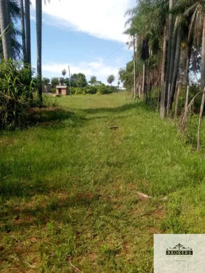 Terreno de 100.000m² à Venda em Ypacaraí