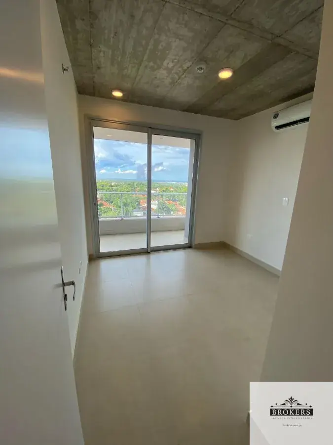 Departamento de 2 dormitorios en Venta en Santisima Trinidad, Asunción - Image 7
