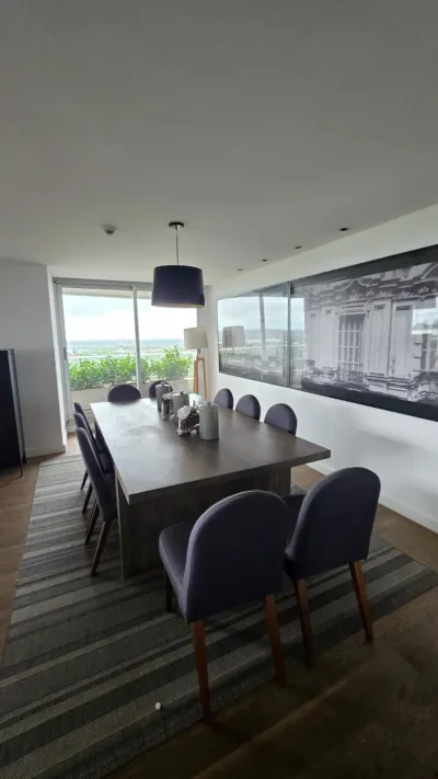 Alquiler semipiso de 4 dormitorios en Palacio de los Patos, 334m², en Mburucuyá, Asunción