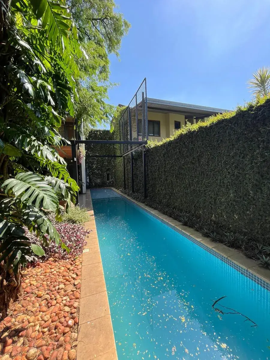 Casa de 3 quartos à Venda em Madame Lynch, Assunção - Image 16