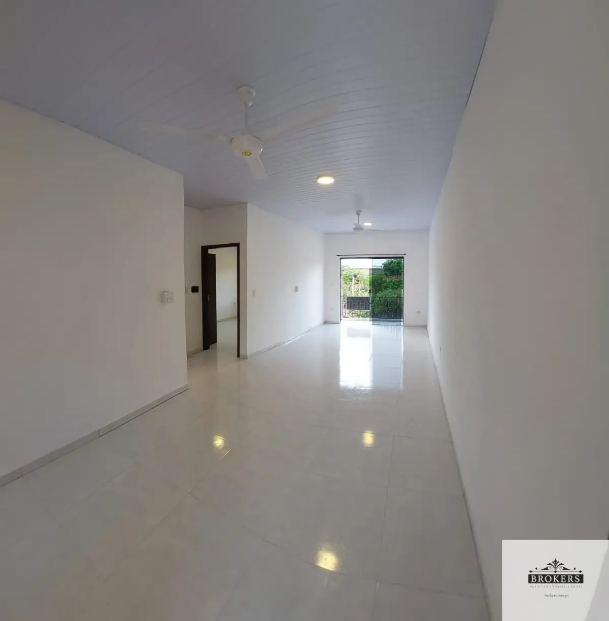 Departamento de 2 dormitorios en Alquiler en Ycuá Satí, Asunción - Image 3