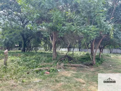 Terreno de 1,600m² en Venta en Loma Merlo, Luque