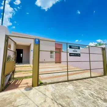 Casa de 3 dormitorios en Venta en Cuarto Barrio, Luque
