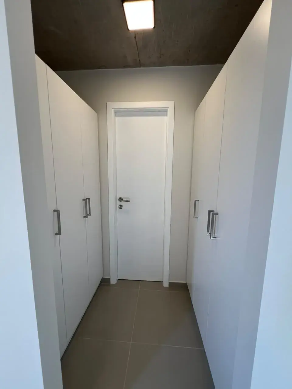 Apartamento de 2 Quartos para Aluguel em San Lorenzo - Image 7