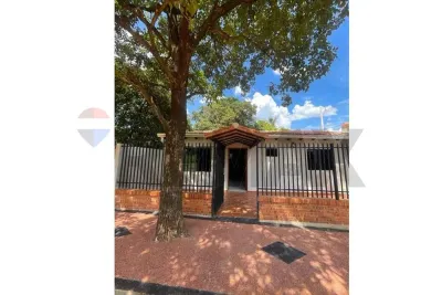 2-Bedroom House for Sale in Laurelty, Luque
