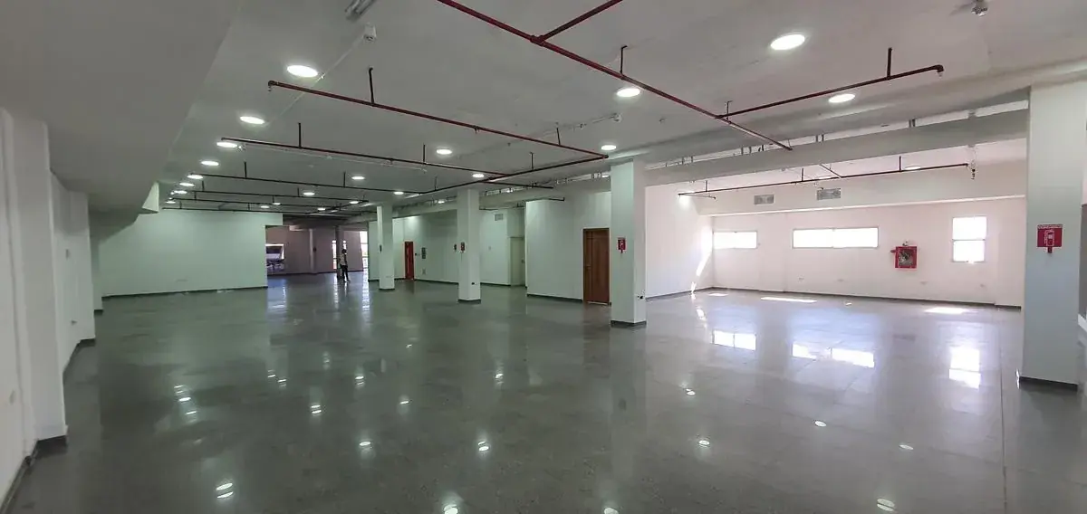 Retail Space of 3,080m² for Sale in Jara, Asunción - Image 18