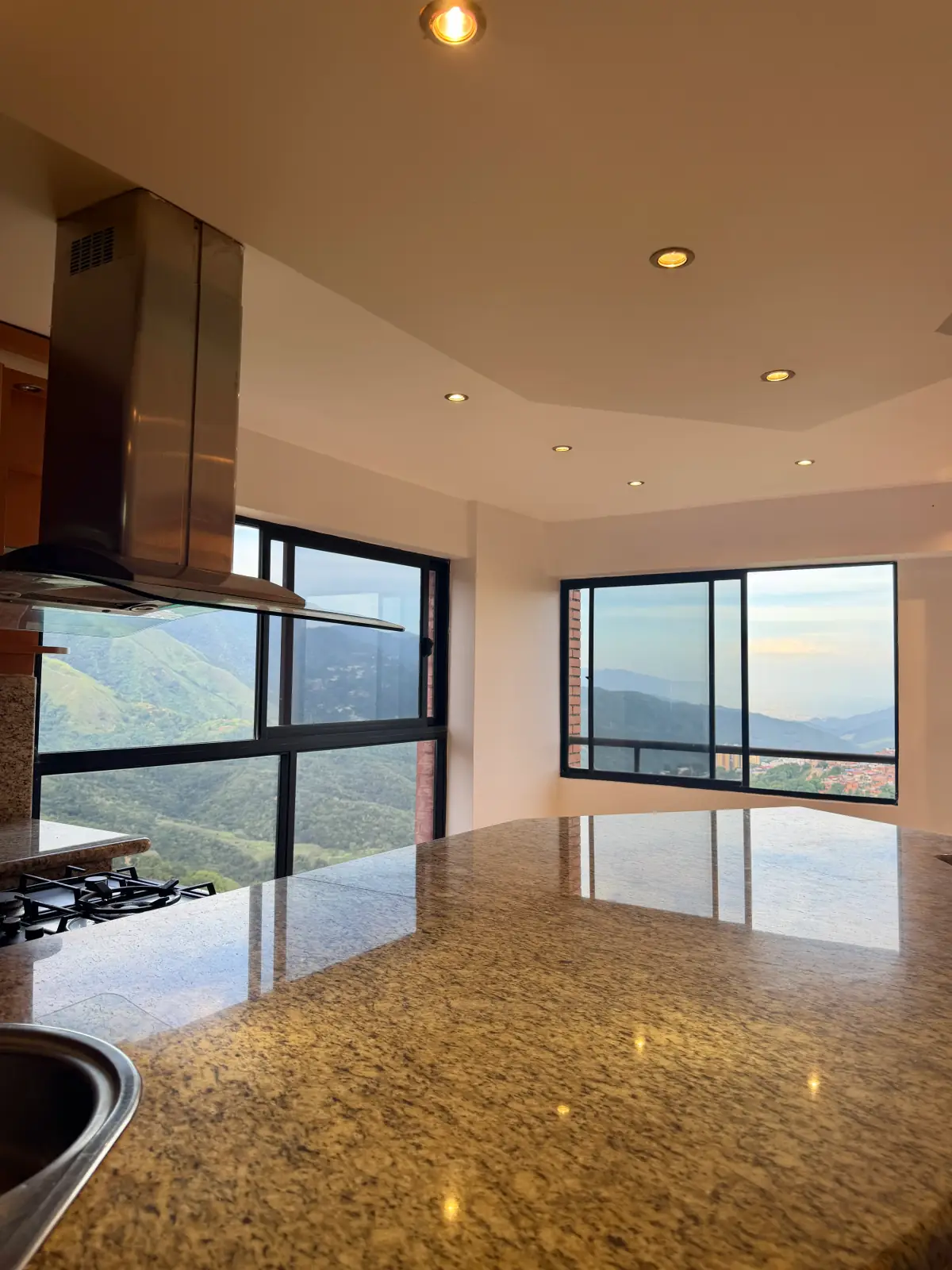Penthouse en venta, Urb. Miranda, Caracas. - Image 11