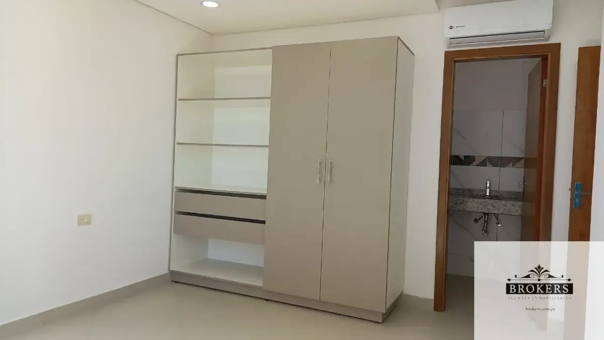 2-Bedroom Apartment for Rent in Herrera, Asunción - Image 8