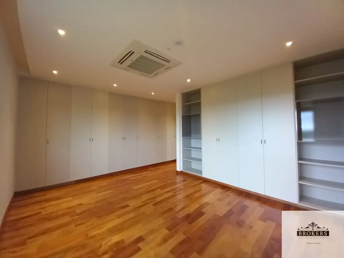 Departamento de 2 dormitorios en Venta en Madame Lynch, Asunción - Image 20