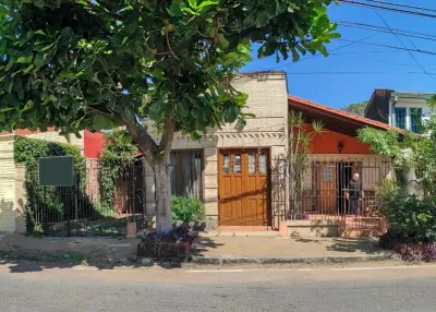 3-Bedroom House for Sale in Tembetary, Asunción