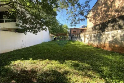 380m² Lot for Sale in Mariscal Estigarribia, Asunción