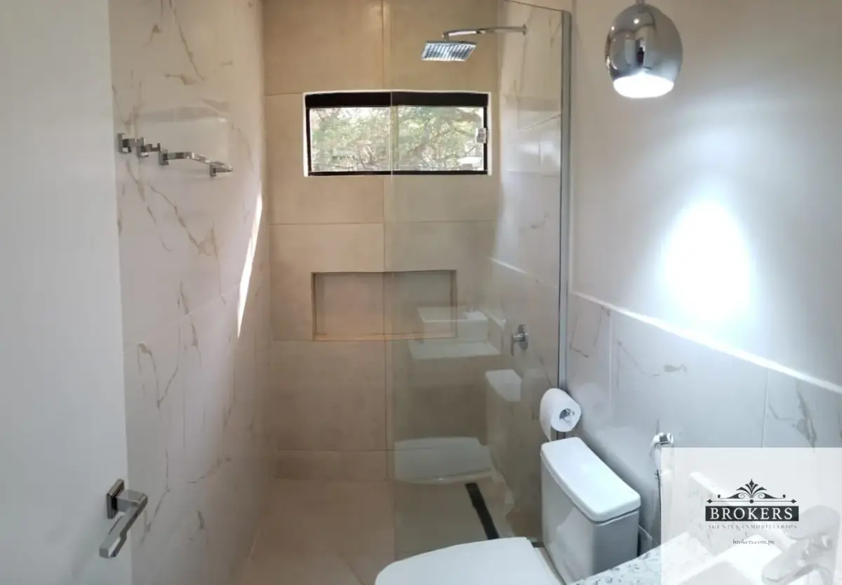 4-Bedroom House for Sale in Loma Merlo, Luque - Image 17