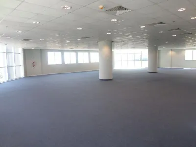 Oficina de 480m² en Alquiler en Ycuá Satí, Asunción