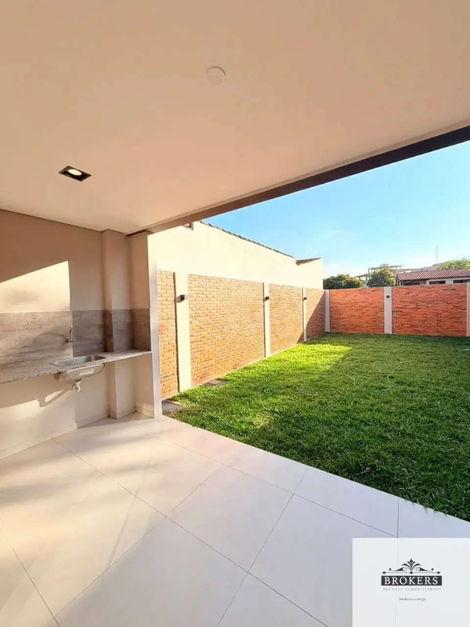Casa de 3 dormitorios en Venta en Loma Merlo, Luque - Image 9