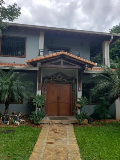 Casa de 4 dormitorios en Venta en Villa Ofelia, Fernando de la Mora