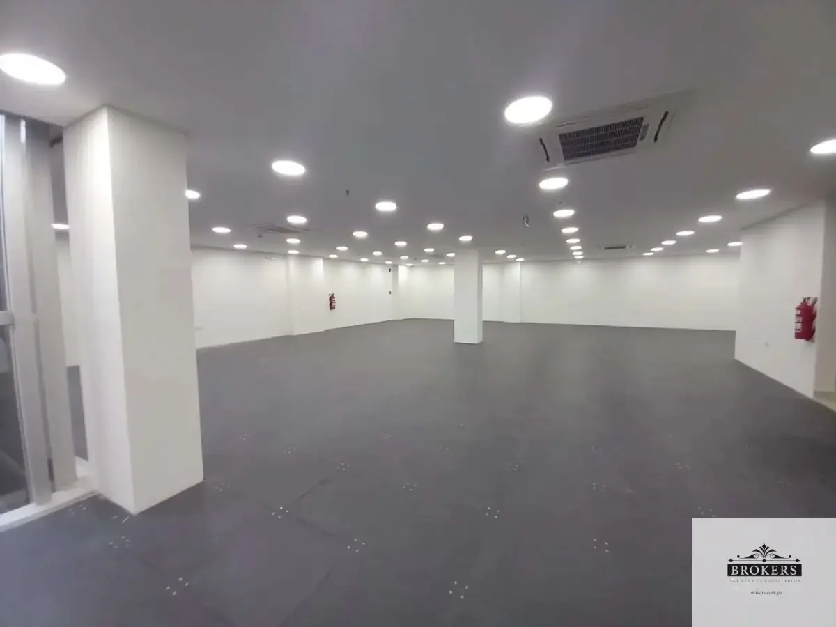 Espaço Comercial de 206m² para Aluguel em Villa Morra, Assunção - Image 10