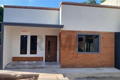 Casa de 3 dormitorios en Venta en Caacupemí, Capiatá