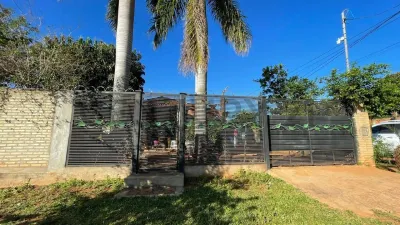 3-Bedroom House for Sale in Luque