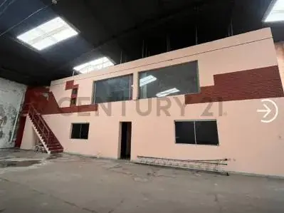 Espaço Comercial de 860m² à Venda em Recoleta, Assunção - Image 2