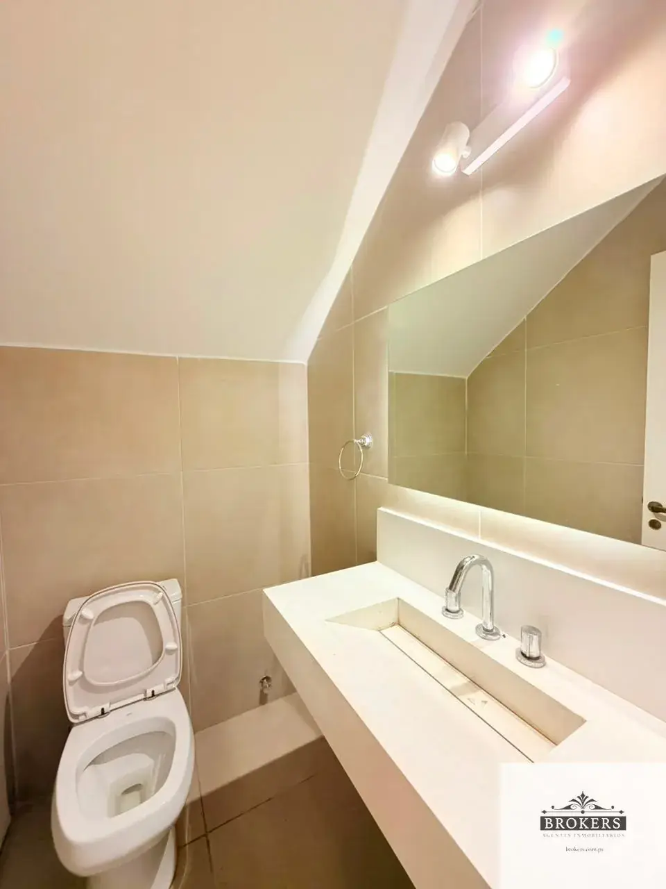 3-Bedroom House for Rent in San Jorge, Asunción - Image 18