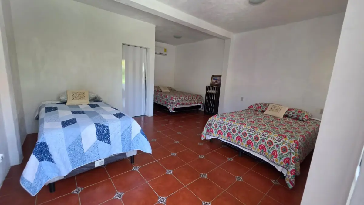 Casa de 3 dormitorios, 900m², en Venta en Escuintla - Image 2