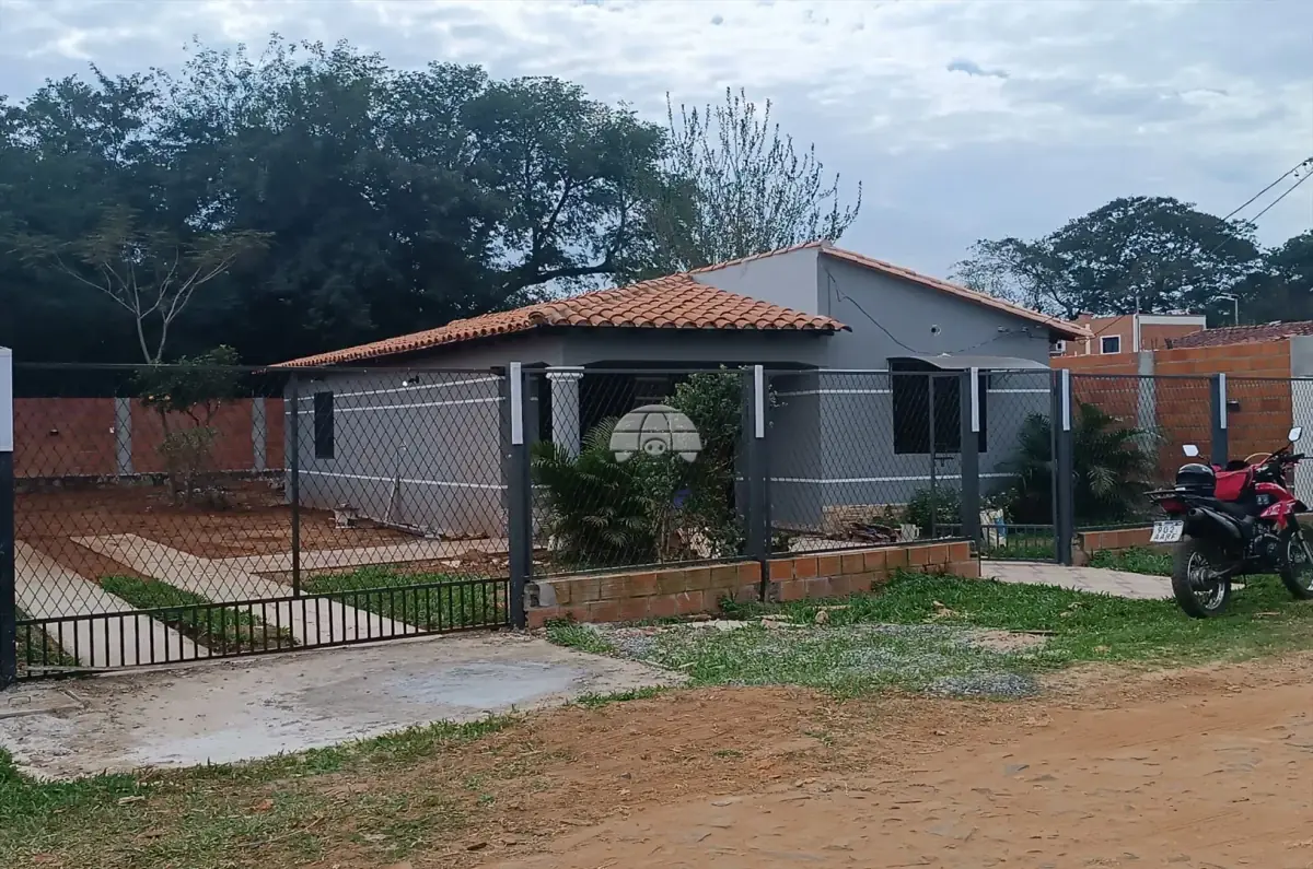 Casa de 2 dormitorios en Venta en Luque - Image 5