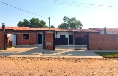 Casa de 2 dormitorios en Venta en Monseñor Bogarín, Mariano Roque Alonso
