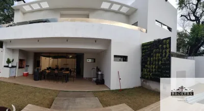 4-Bedroom House for Sale in Loma Merlo, Luque