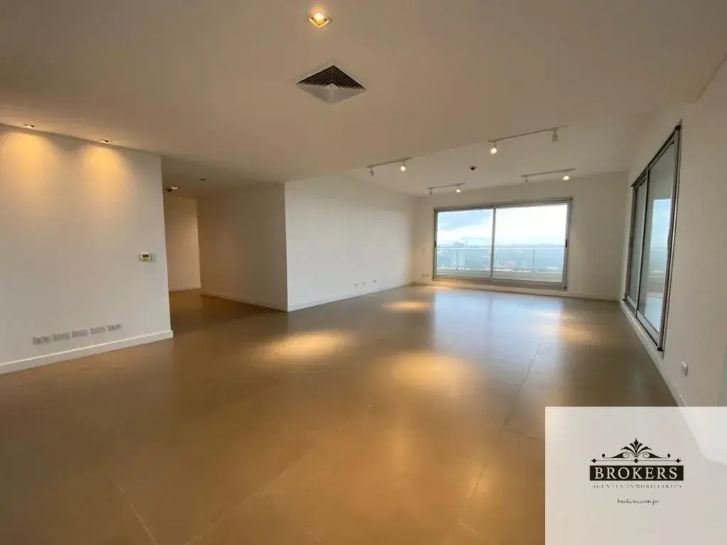 4-Bedroom Apartment for Sale in Mburucuyá, Asunción - Image 4