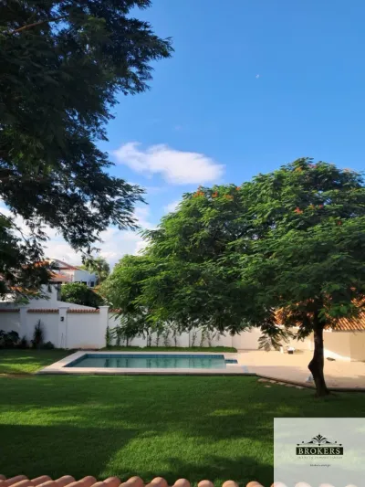 Casa de 4 dormitorios en Alquiler en Mariscal Estigarribia, Asunción