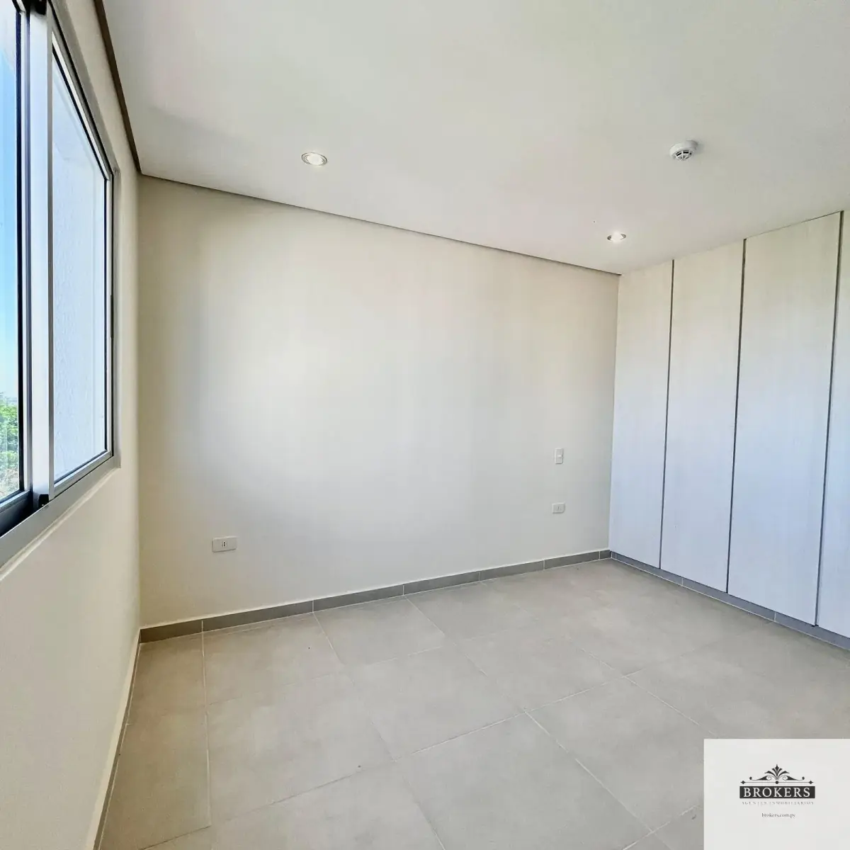 3-Bedroom Apartment for Sale in Jara, Asunción - Image 18