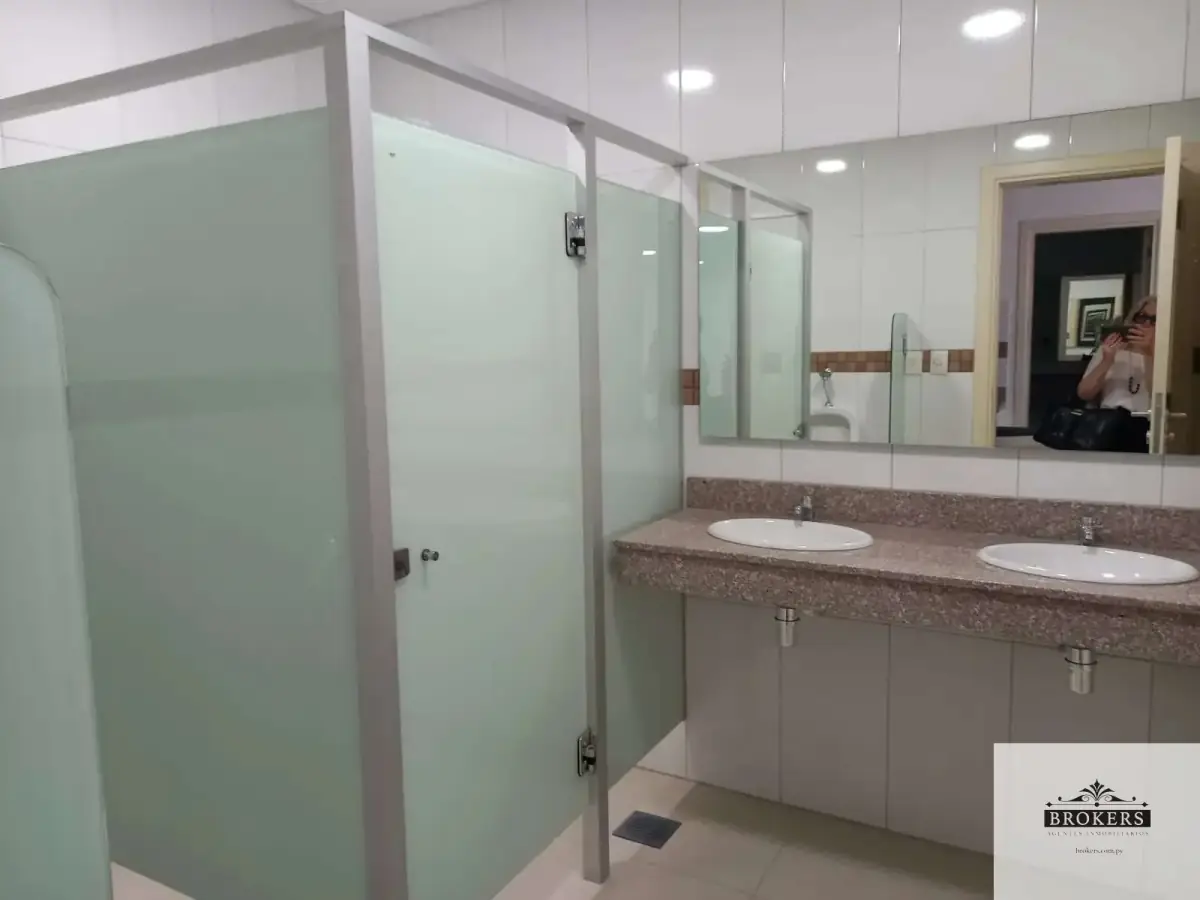 Espaço Comercial de 206m² para Aluguel em Villa Morra, Assunção - Image 6