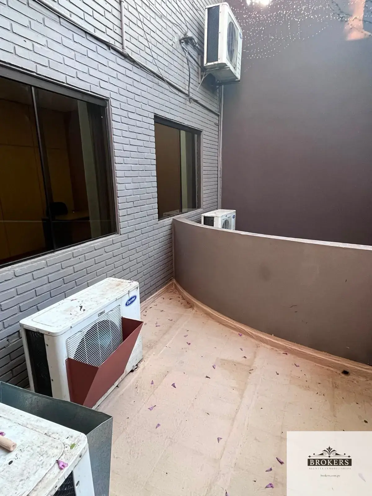Local Comercial de 120m² en Alquiler en Mariscal Estigarribia, Asunción - Image 8