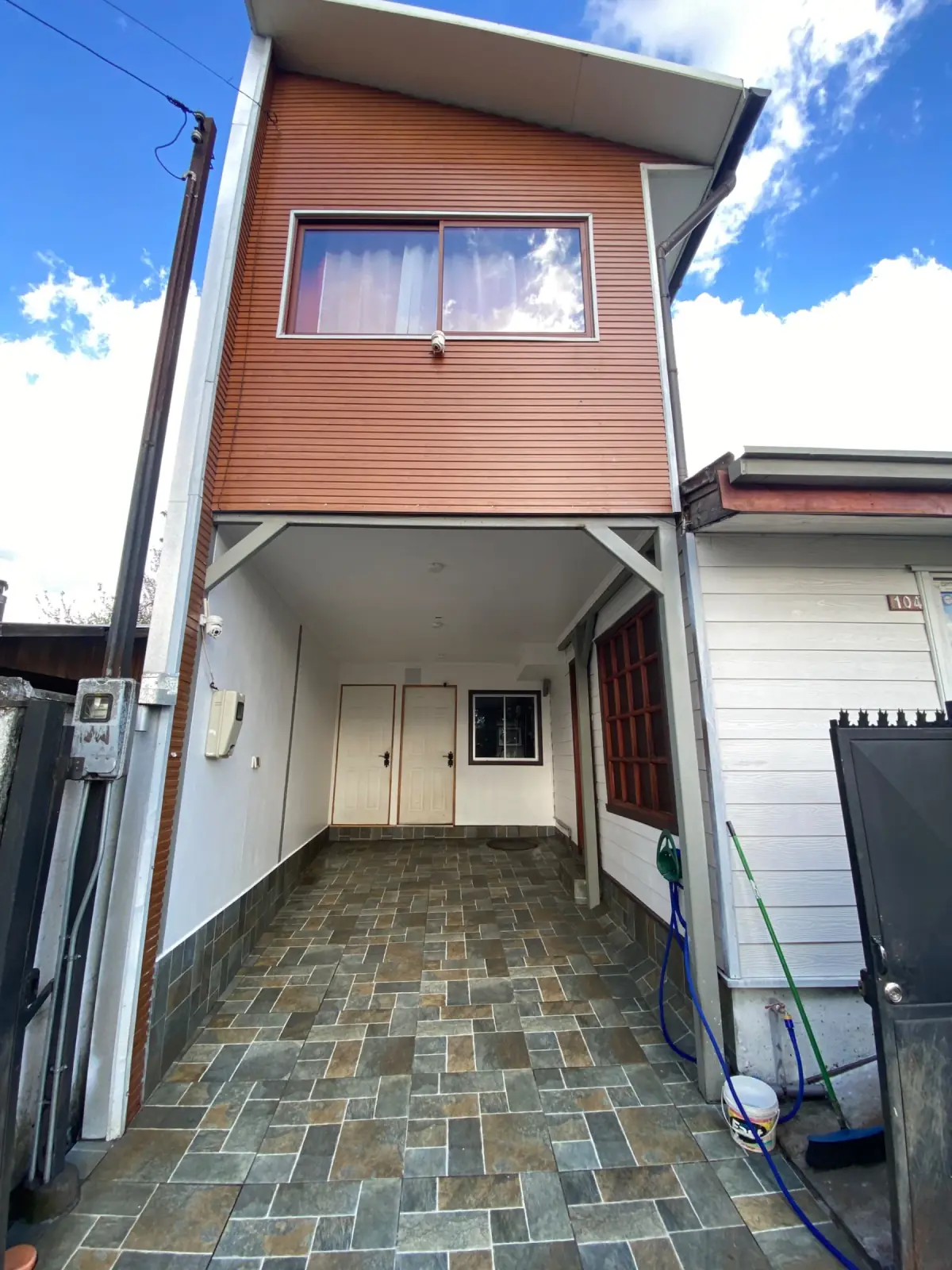 Casa de 3 quartos, 130m², à Venda em Victoria - Image 2