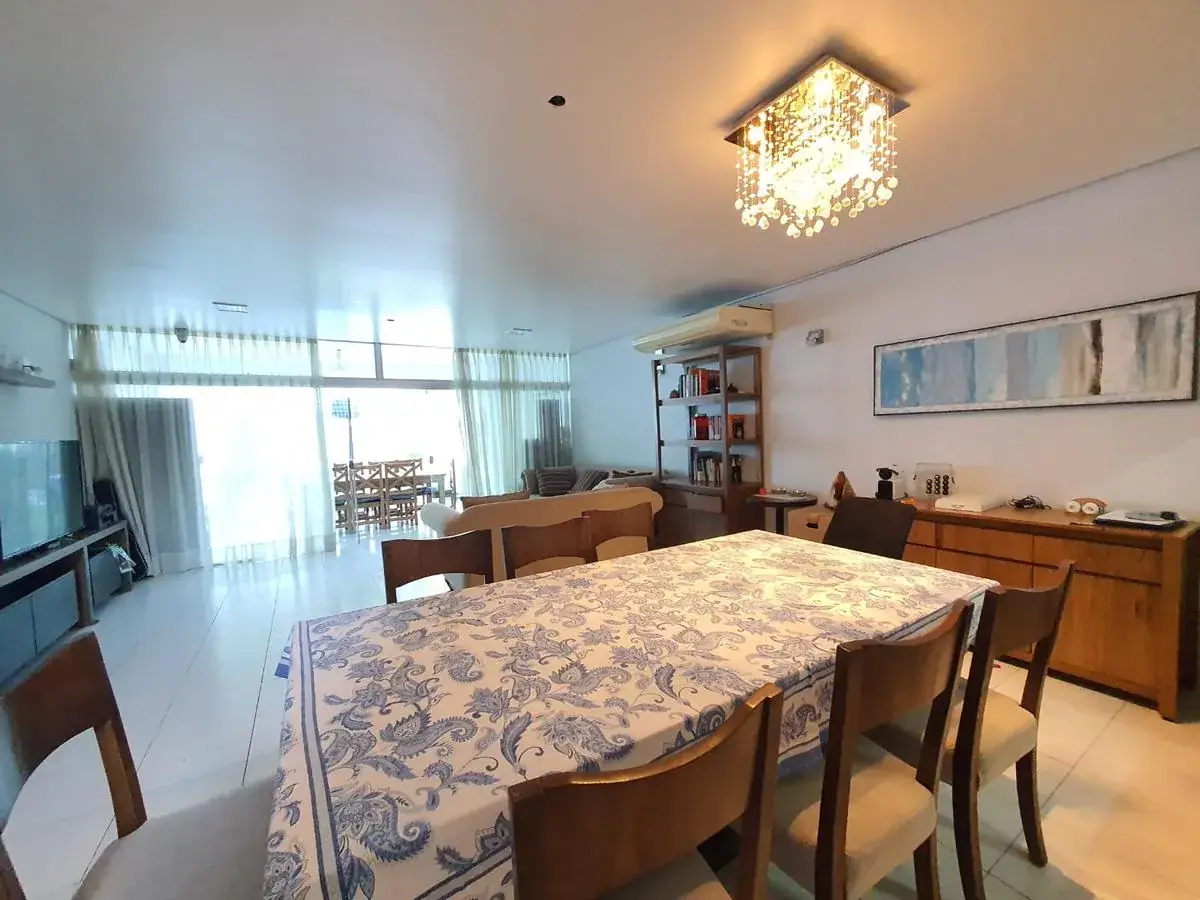 Casa de 3 dormitorios en Venta en Luis Alberto de Herrera, Fernando de la Mora - Image 4